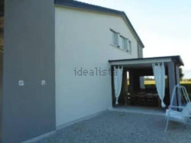Case e ville in vendita di 216 m² in Via A. De Gasperi