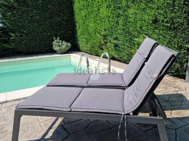 Case e ville in vendita di 216 m² in Via Roma