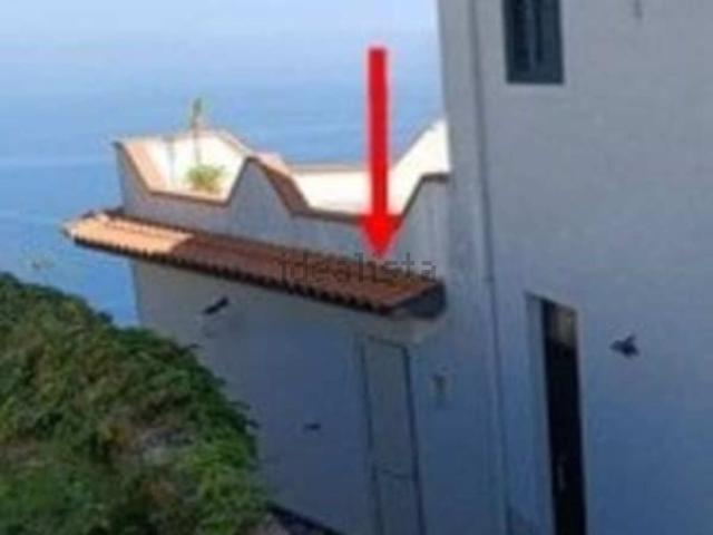 Case e ville in vendita di 216 m² in Contrada Galbato, 10
