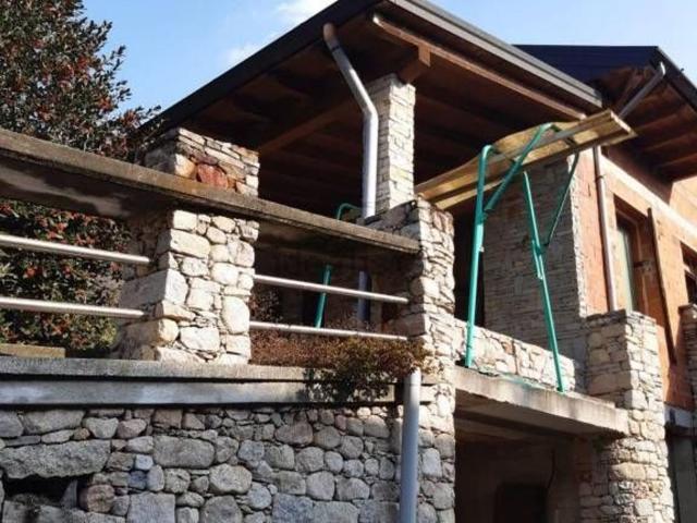 Case e ville in vendita di 218 m²