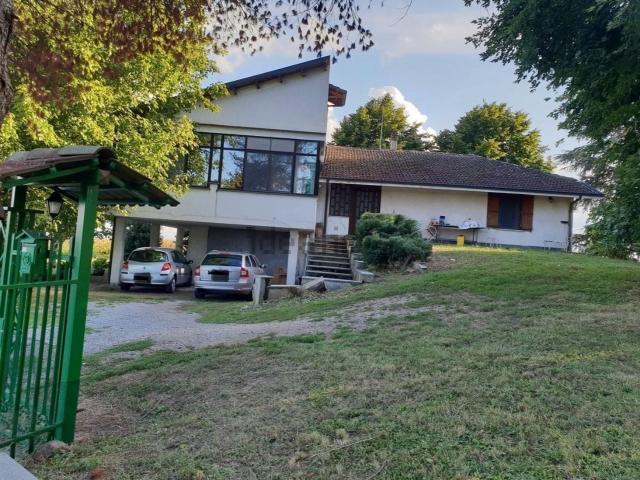 Case e ville in vendita di 219 m² in Via della Cerca