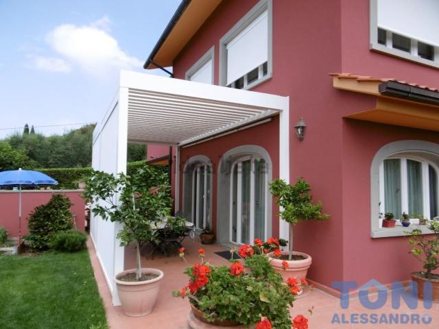 Case e ville in vendita di 220 m²