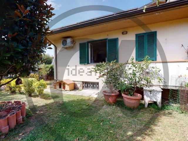 Case e ville in vendita di 220 m²