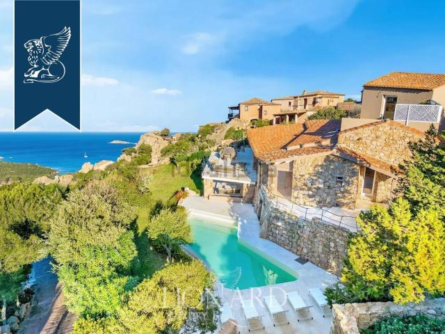 Case e ville in vendita di 220 m²
