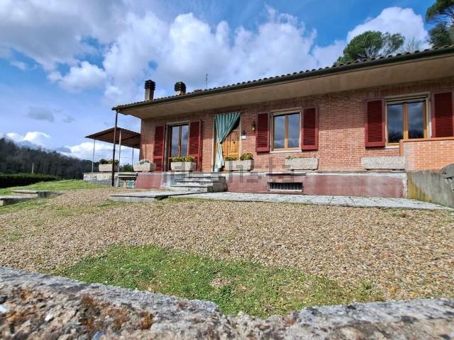 Case e ville in vendita di 220 m²