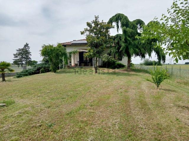 Case e ville in vendita di 220 m²
