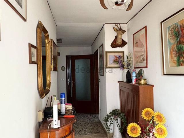 Case e ville in vendita di 220 m² in Via Cavrie, 4