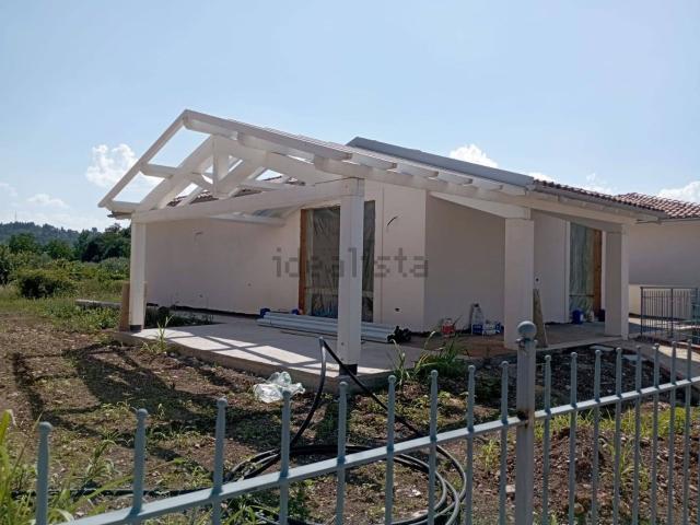 Case e ville in vendita di 220 m² in Via Augusto Murri