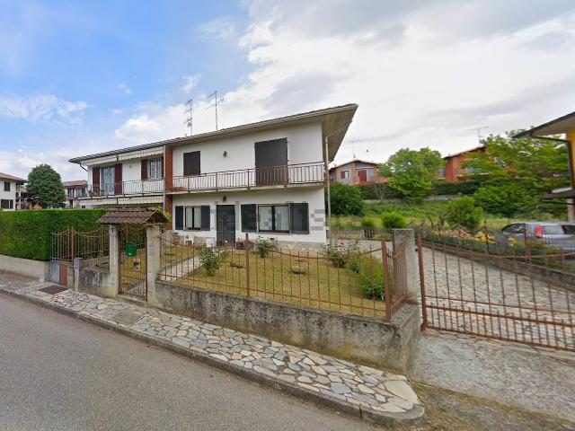 Case e ville in vendita di 220 m² in Via Brodolini, 7