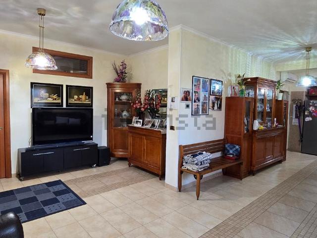 Case e ville in vendita di 220 m² in Via Giuseppe Passi