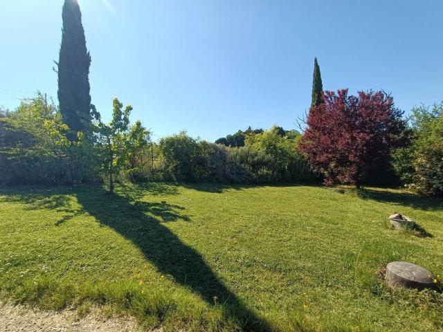 Case e ville in vendita di 220 m² in Via delle Serre