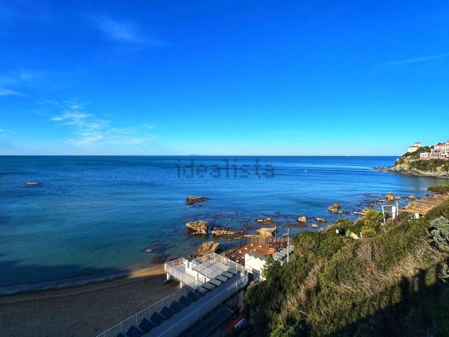 Case e ville in vendita di 220 m² in Via Derna