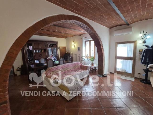 Case e ville in vendita di 220 m² in Via Fratelli Braschi, 23