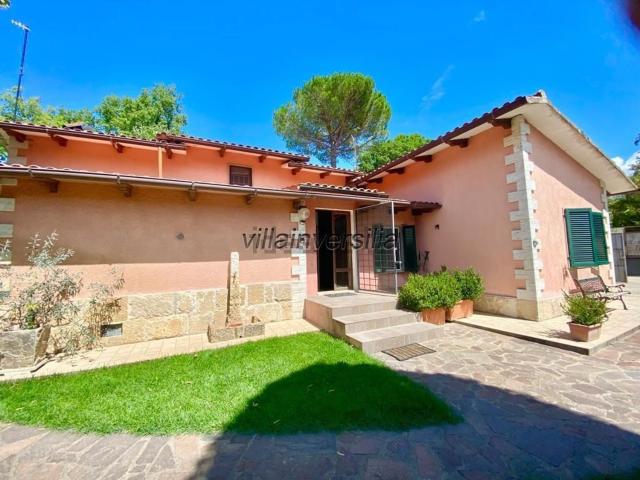 Case e ville in vendita di 220 m² in Via Scansanese