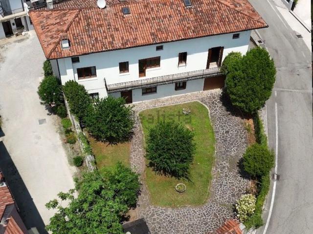 Case e ville in vendita di 220 m² in Via Siega, 16