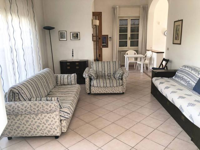 Case e ville in vendita di 220 m² in Via Roma