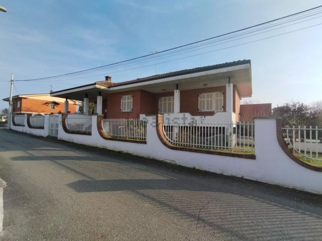 Case e ville in vendita di 220 m² in Vicolo Ciberti