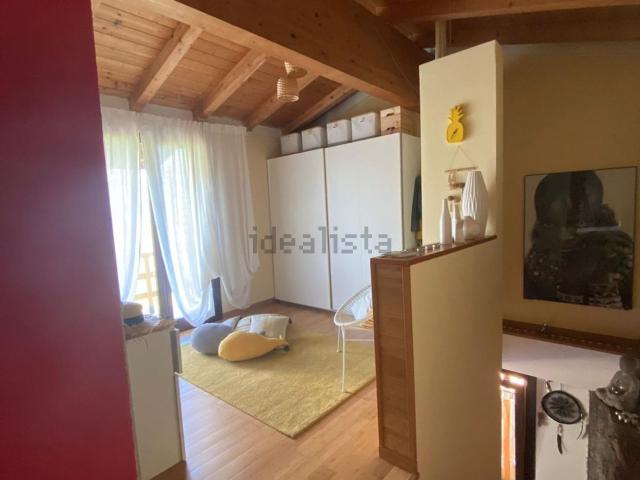 Case e ville in vendita di 220 m² in Strada Crocetta Caso, 40