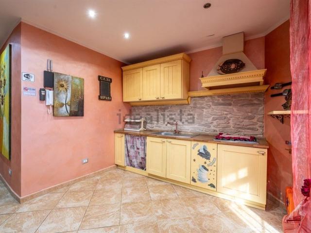 Case e ville in vendita di 220 m² in Strada Settima
