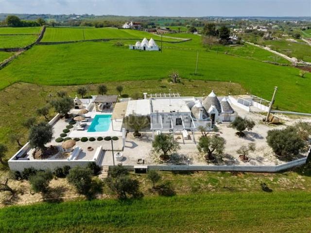 Case e ville in vendita di 220 m² in Strada Papadomenico
