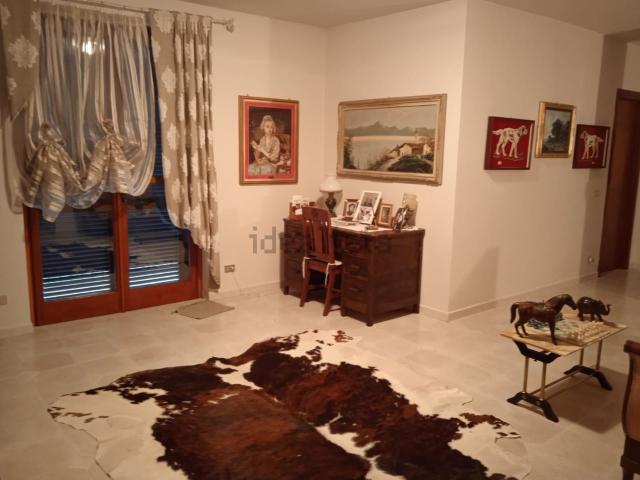 Case e ville in vendita di 220 m² in Strada PROVINCIALE