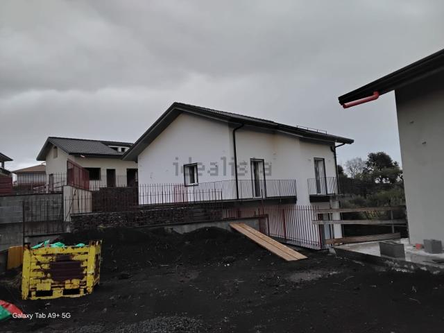 Case e ville in vendita di 221 m²