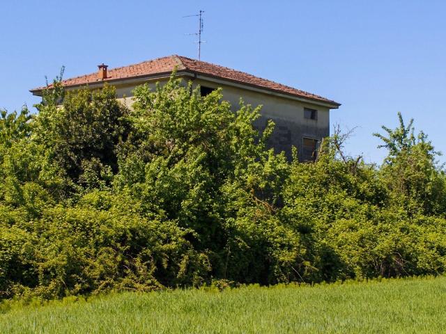 Case e ville in vendita di 222 m² in Via Malvicino