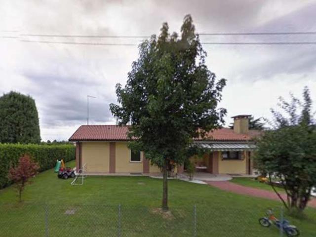 Case e ville in vendita di 222 m² in Via Pistor, 64