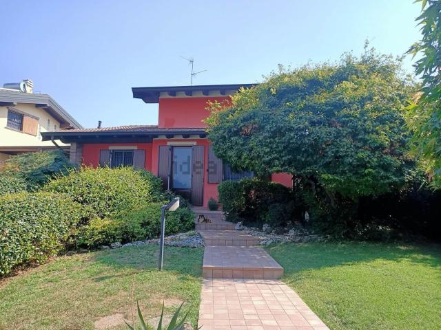 Case e ville in vendita di 223 m²
