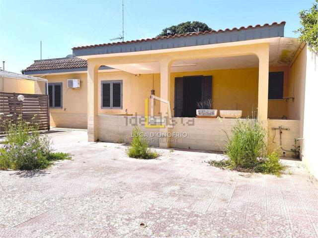 Case e ville in vendita di 223 m² in Via Bettino Craxi, 8
