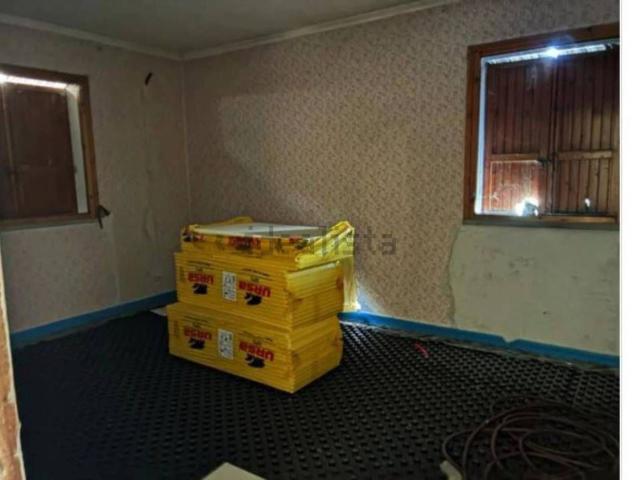 Case e ville in vendita di 223 m² in Via per Modena, 146
