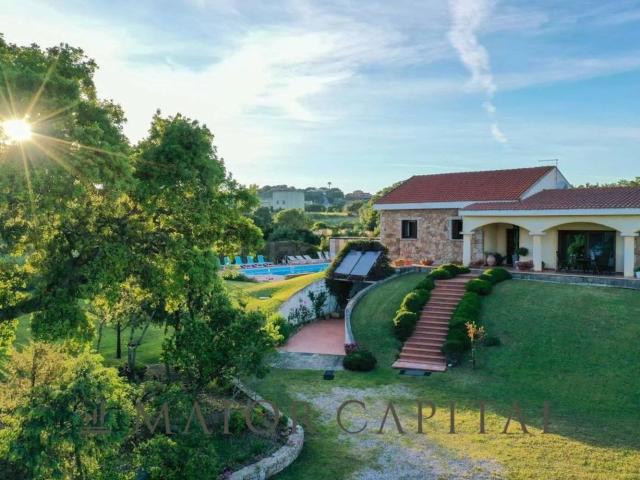 Case e ville in vendita di 223 m² in Località Taddei
