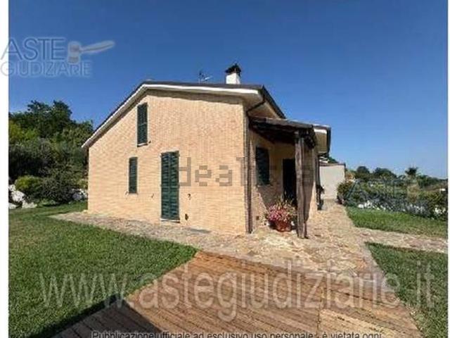 Case e ville in vendita di 224 m² in Via San Bernardino, 5