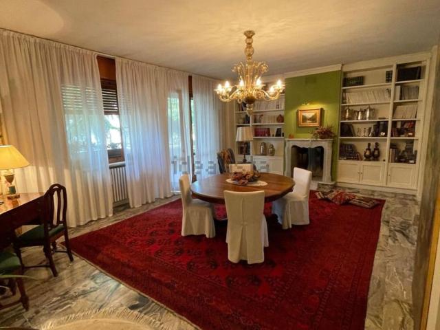 Case e ville in vendita di 224 m² in Via San Francesco D&apos Assisi, 1