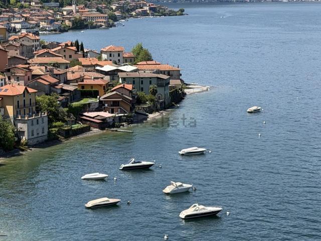 Case e ville in vendita di 224 m² in Località Cendraro Lago