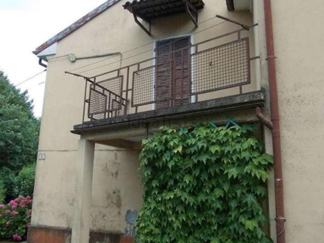 Case e ville in vendita di 224 m² in Strada Canale, 91