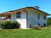 Case e ville in vendita di 225 m²