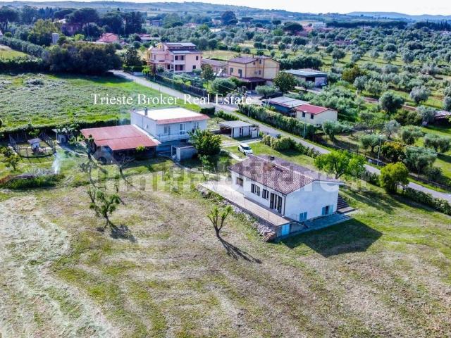 Case e ville in vendita di 225 m² in Via Lanfranco di Pavia