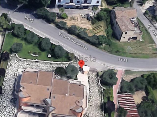 Case e ville in vendita di 225 m² in Viale IV Novembre