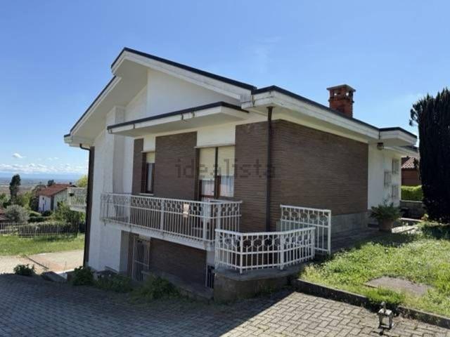 Case e ville in vendita di 226 m² in Via Alessandro Manzoni, 62