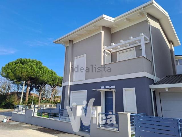 Case e ville in vendita di 227 m²