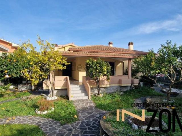 Case e ville in vendita di 227 m² in Via Gabriele d&apos Annunzio, 101