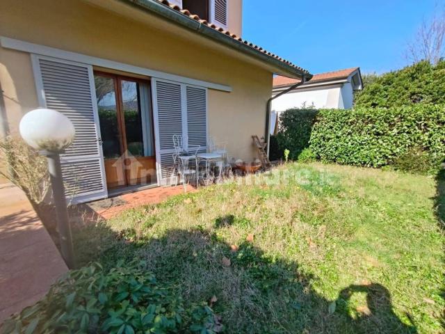 Case e ville in vendita di 229 m²