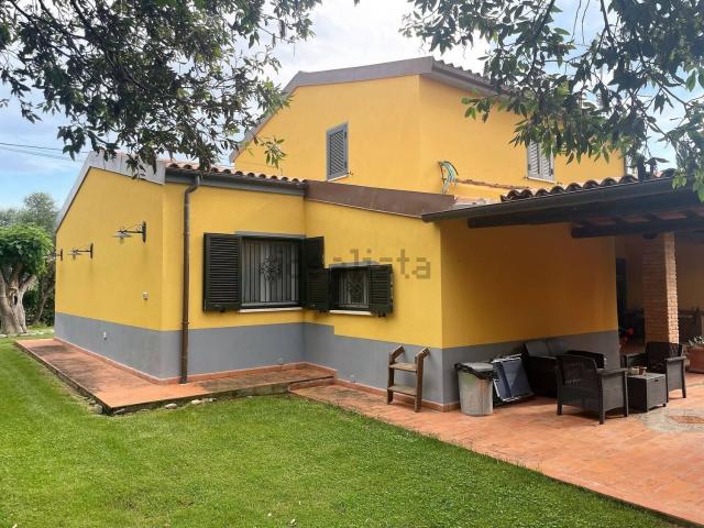 Case e ville in vendita di 249 m²