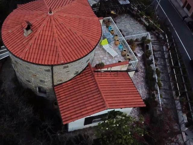 Case e ville in vendita di 230 m²