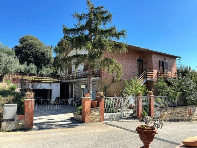 Case e ville in vendita di 230 m²