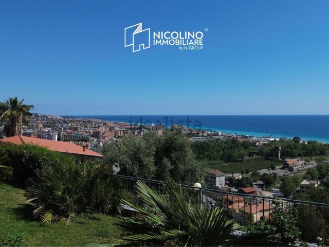 Case e ville in vendita di 230 m² in Via Collasgarba, 29