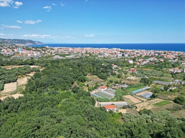 Case e ville in vendita di 230 m² in Via COLMANET, 14