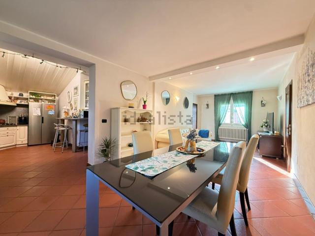 Case e ville in vendita di 230 m² in Via Braggio