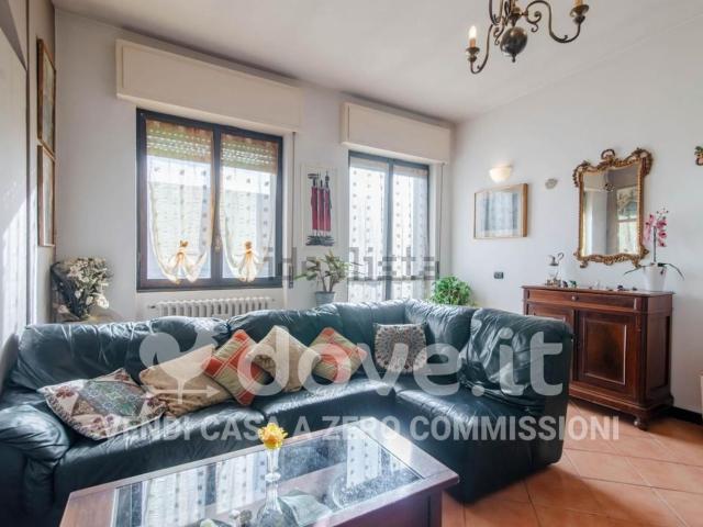 Case e ville in vendita di 230 m² in Via Giovanni XXIII, 4